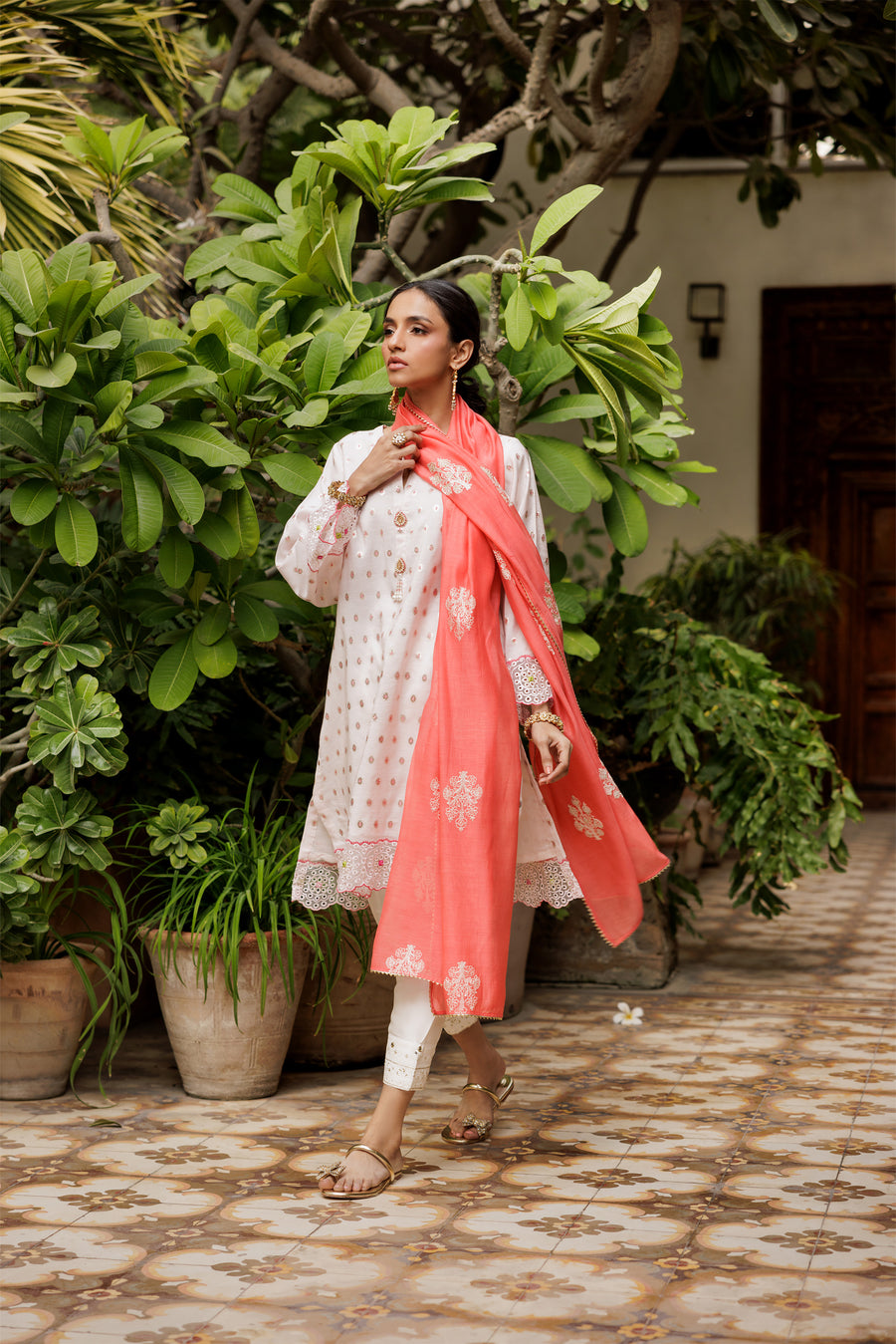 NOOR BANO SHIRT & DUPATTA