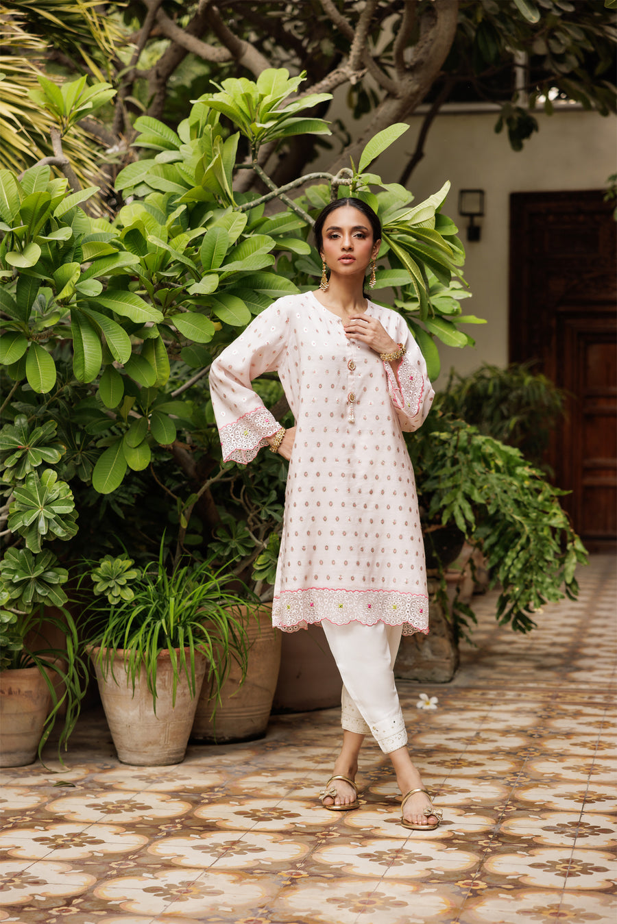 NOOR BANO SHIRT & DUPATTA