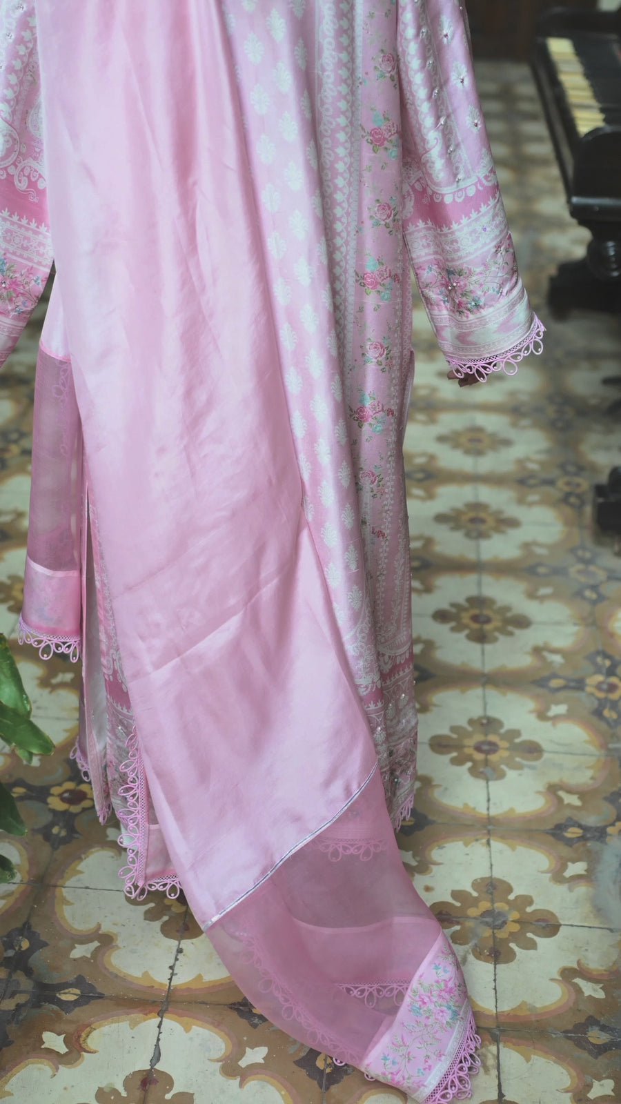 GULABO SHIRT & DUPATTA